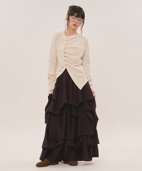 loin nuit（ロワンニュイ）の「tuck design volume skirt / タック