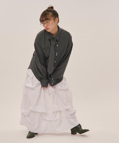 loin nuit（ロワンニュイ）の「tuck design volume skirt / タックデザインボリュームスカート（スカート・レディース・ブラック/ブルーグレー/ダークパープル/グレー/オフホワイト・FREE）」の19枚目の写真