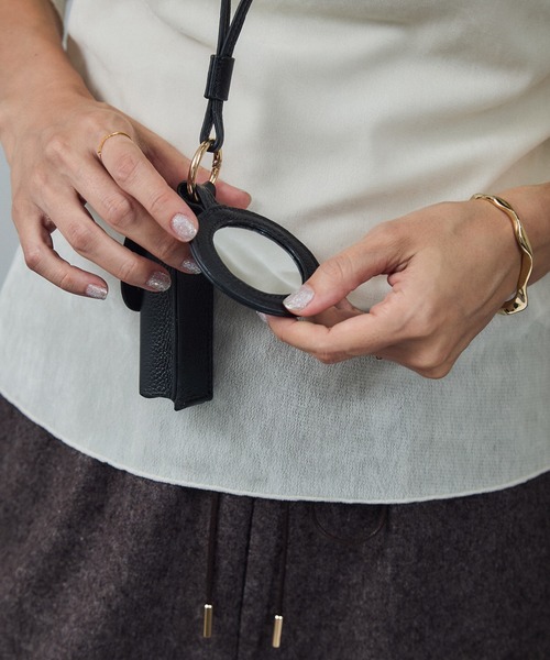 SALON adam et rope'（サロン アダム エ ロペ）の「【WS（ドゥーブル）】チャーム付きナチュラルレザー2WAYトート（トートバッグ・レディース・ブラック・FREE）」の8枚目の写真