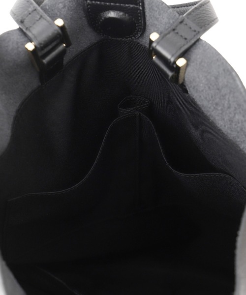 SALON adam et rope'（サロン アダム エ ロペ）の「【WS（ドゥーブル）】チャーム付きナチュラルレザー2WAYトート（トートバッグ・レディース・ブラック・FREE）」の19枚目の写真