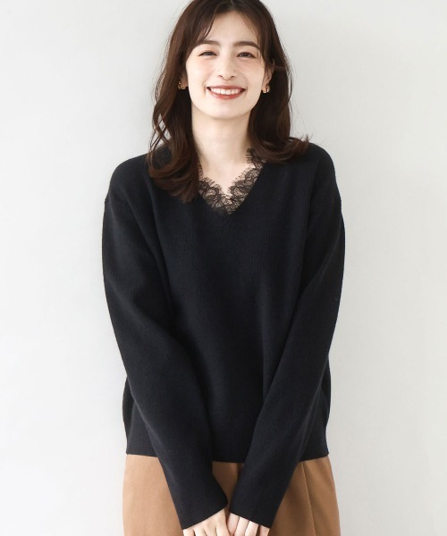 OFUON le MK（オフオンルエムケー）の「【2025AW】Vネックレース片畦編みニット/洗える/WEB限定サイズあり（ニット/セーター・レディース・ブラック/グレー/グレイッシュブルー・36/38）」の2枚目の写真