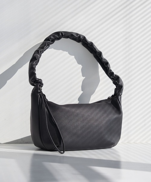 レザー製 ブラック ショルダーバッグ CITY TOKYO/シティートーキョー】ｼｭﾘﾝｸﾚｻﾞｰ ｼｮﾙﾀﾞｰﾊﾞｯｸﾞ（ショルダー