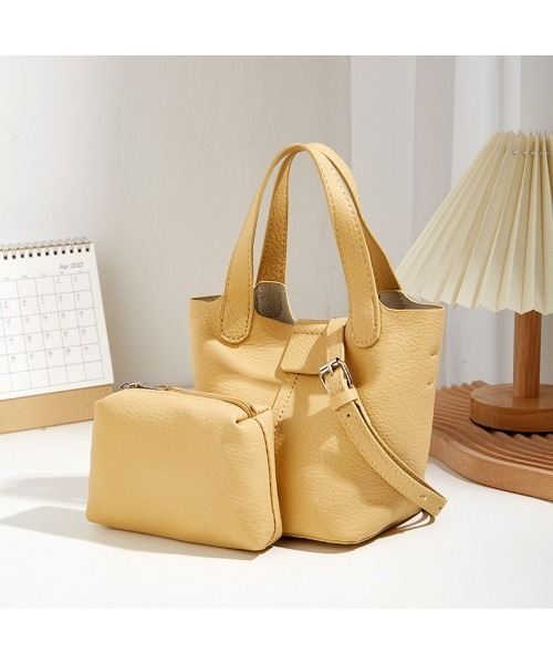 BACKYARD FAMILY(バックヤードファミリー)の「ハンドバッグ ミニポーチ付き gbag4105(ハンドバッグ・レディース・オフホワイト/イエロー/グリーン/ブラック・FREE)」の1枚目の写真
