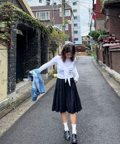 RONRON(ロンロン)の「KNOT BUSTIER RIBBON LONG SLEEVE T SHIRT WHITE(Tシャツ/カットソー・レディース・その他・FREE)」の3枚目の写真