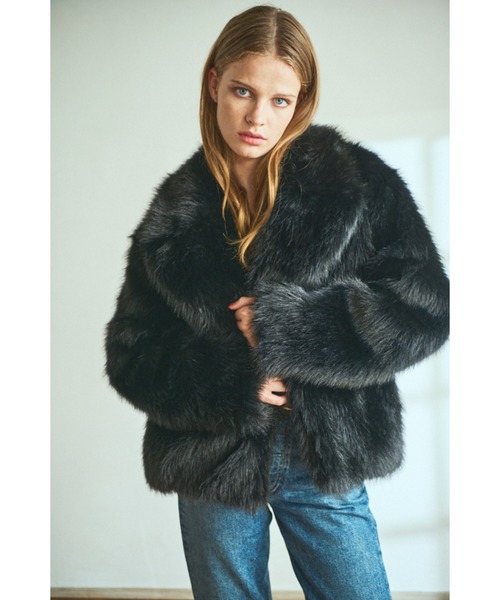 Estella.K(エステラケー)の「Elisa Faux Fur Coat エコファーコート(その他アウター・レディース・ブラック/カーキ/ホワイト系・FREE)」の17枚目の写真