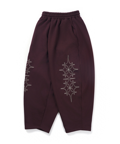 GAKKAI UNIONS（ガッカイユニオンズ）の「ダブルポスタバルーンパンツバーガンディ（スウェットパンツ・レディース・その他・SMALL/MEDIUM/LARGE）」の8枚目の写真