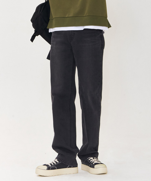 CHASECULT(チェイスカルト)の「男性 ブラック ウォッシング インバンディング ストレート デニムパンツ-ブラック(デニムパンツ・メンズ・ブラック・70/76/92/82/86)」の3枚目の写真