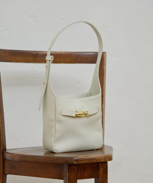 【美品】GALLARDAGALANTE 2.718 ワンショルダーバッグ　白 2.718】バックルワンショルダー（ショルダーバッグ）｜GALLARDAGALANTE