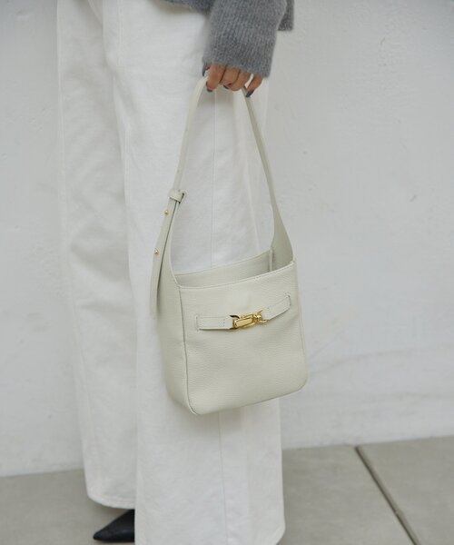 GALLARDAGALANTE（ガリャルダガランテ）の「【2.718】バックルワンショルダー（ショルダーバッグ・レディース・ベージュ/オフホワイト・FREE）」の5枚目の写真