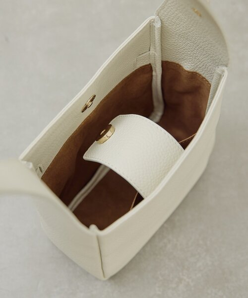 GALLARDAGALANTE（ガリャルダガランテ）の「【2.718】バックルワンショルダー（ショルダーバッグ・レディース・ベージュ/オフホワイト・FREE）」の13枚目の写真