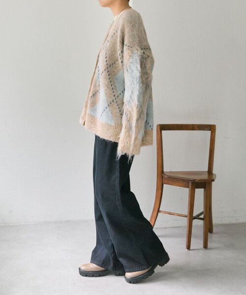 ear PAPILLONNER（イアパピヨネ）の「アーガイルニットカーディガン【SUM1 STYLE】（カーディガン/ボレロ・レディース・ベージュ/ネイビー・FREE）」の10枚目の写真