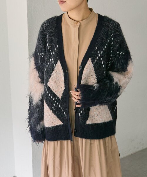 ear PAPILLONNER（イアパピヨネ）の「アーガイルニットカーディガン【SUM1 STYLE】（カーディガン/ボレロ・レディース・ベージュ/ネイビー・FREE）」の15枚目の写真