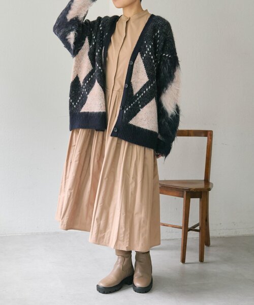 ear PAPILLONNER（イアパピヨネ）の「アーガイルニットカーディガン【SUM1 STYLE】（カーディガン/ボレロ・レディース・ベージュ/ネイビー・FREE）」の20枚目の写真