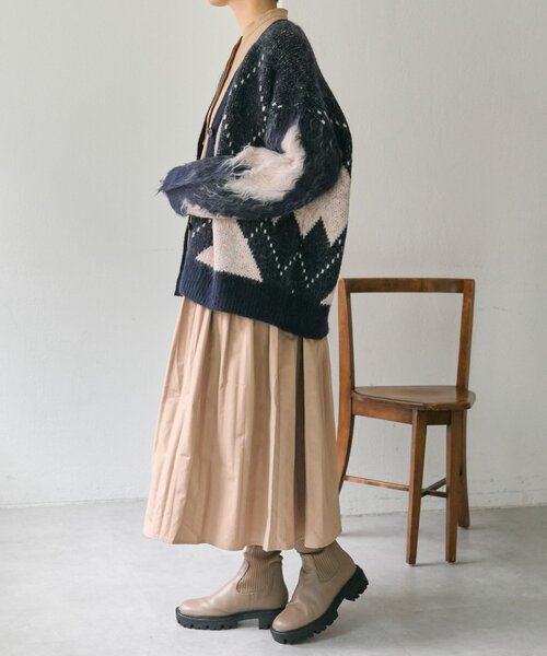 ear PAPILLONNER（イアパピヨネ）の「アーガイルニットカーディガン【SUM1 STYLE】（カーディガン/ボレロ・レディース・ベージュ/ネイビー・FREE）」の22枚目の写真