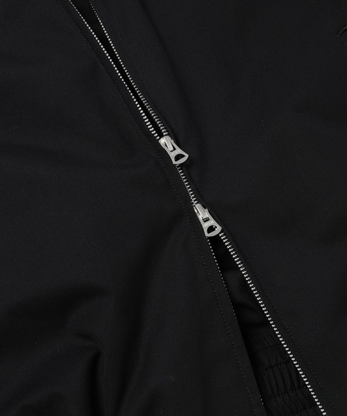 COMME des GARCONS HOMME(コム デ ギャルソン・オム)の「COTTON YARN-DYED BLOUSON(ブルゾン・メンズ・ブラック/ネイビー・L/M/S/XS)」の7枚目の写真