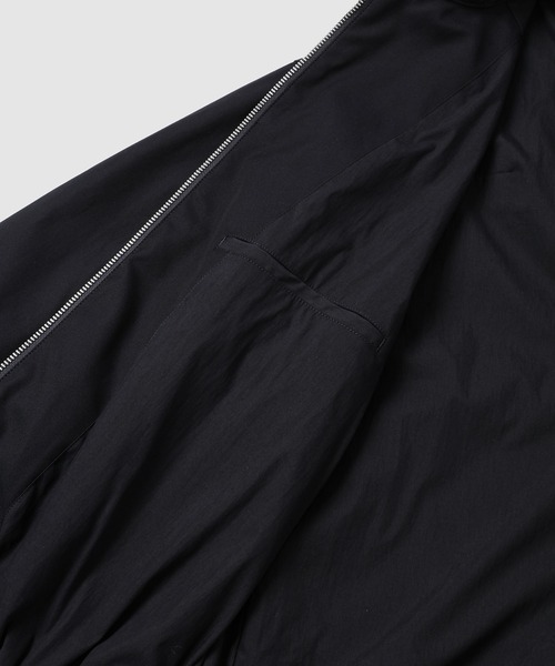 COMME des GARCONS HOMME(コム デ ギャルソン・オム)の「COTTON YARN-DYED BLOUSON(ブルゾン・メンズ・ブラック/ネイビー・L/M/S/XS)」の8枚目の写真