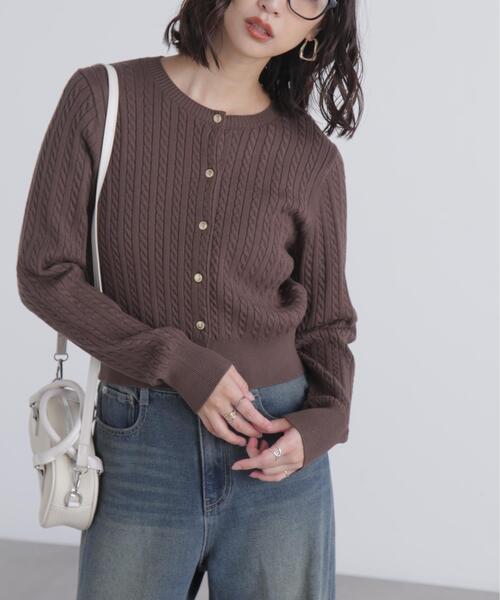 FREE'S MART(フリーズマート)の「◇金ボタンミニケーブルカーディガン(ニット/セーター・レディース・グレー/ブルー/ホワイト系その他/ブラウン/レッド/ネイビー/ピンク/グレー系その他・FREE)」の4枚目の写真