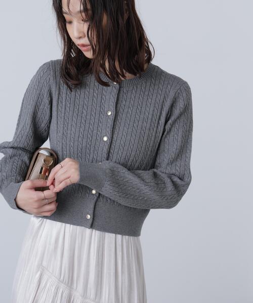 FREE'S MART(フリーズマート)の「◇金ボタンミニケーブルカーディガン(ニット/セーター・レディース・グレー/ブルー/ホワイト系その他/ブラウン/レッド/ネイビー/ピンク/グレー系その他・FREE)」の12枚目の写真