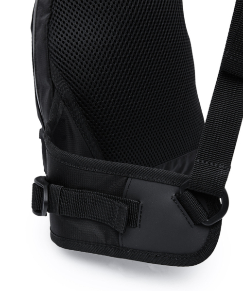PHYPS MOTORCYCLE(フィップスモーターサイクル)の「H-Tech Active String Sling Bag S Black(メッセンジャーバッグ・レディース・その他・FREE)」の8枚目の写真