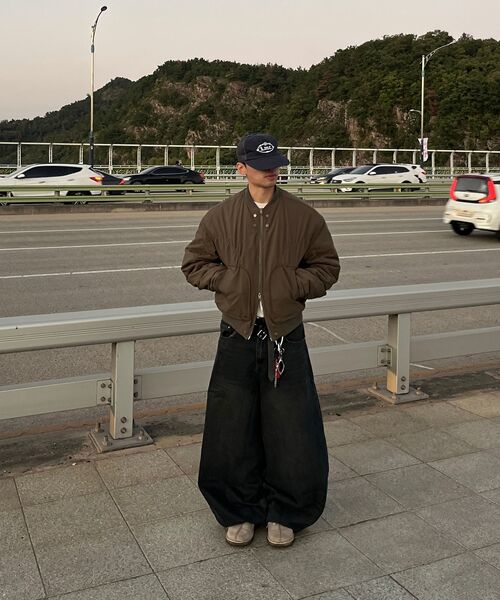 KICHUL（キチョル）の「COVER IT BALLOON DENIM PANTS (BLUE BLACK)（デニムパンツ・レディース・その他・MEDIUM）」の11枚目の写真