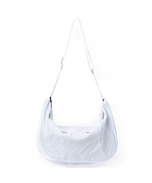 HAH ARCHIVE(ハーアーカイブ)の「EEN Crease Hobo Bag (Black/Brown/Silver/White)(メッセンジャーバッグ・メンズ・ブラウン/ホワイト/ブラック/シルバー・FREE)」の2枚目の写真