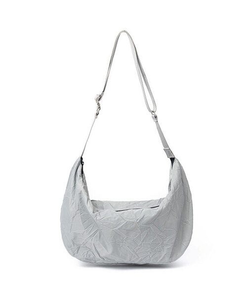 HAH ARCHIVE(ハーアーカイブ)の「EEN Crease Hobo Bag (Black/Brown/Silver/White)(メッセンジャーバッグ・メンズ・ブラウン/ホワイト/ブラック/シルバー・FREE)」の4枚目の写真