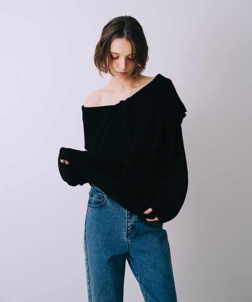 SELFIST(セルフィスト)の「2wayショルダー マシュマロニット 襟付きニット リボン クリスマス オフショルダー(ニット/セーター・レディース・オフホワイト/ブラック・フリー)」の1枚目の写真