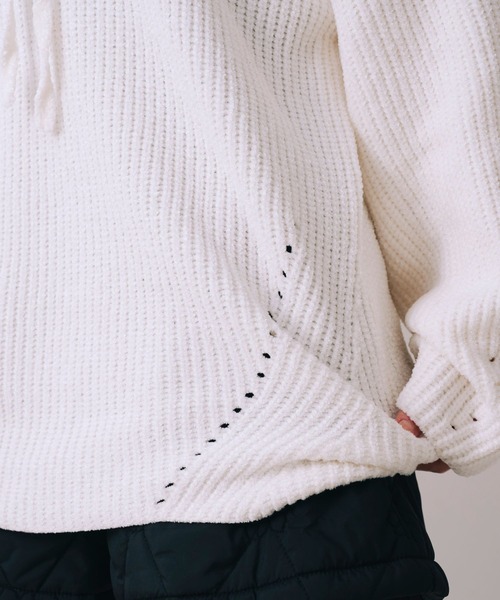 SELFIST(セルフィスト)の「2wayショルダー マシュマロニット 襟付きニット リボン クリスマス オフショルダー(ニット/セーター・レディース・オフホワイト/ブラック・フリー)」の21枚目の写真