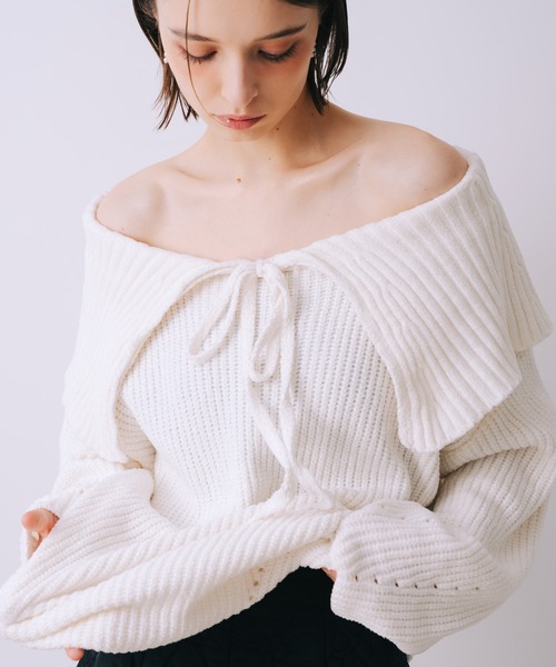 SELFIST(セルフィスト)の「2wayショルダー マシュマロニット 襟付きニット リボン クリスマス オフショルダー(ニット/セーター・レディース・オフホワイト/ブラック・フリー)」の15枚目の写真