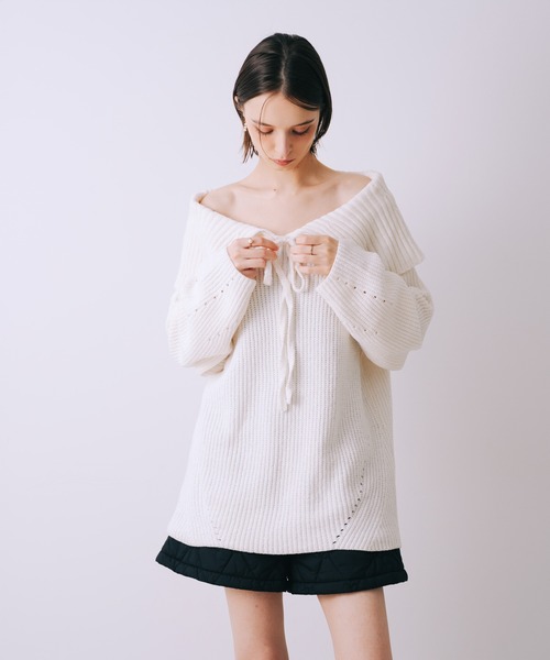 SELFIST(セルフィスト)の「2wayショルダー マシュマロニット 襟付きニット リボン クリスマス オフショルダー(ニット/セーター・レディース・オフホワイト/ブラック・フリー)」の16枚目の写真