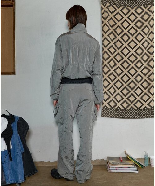 AOPT(アオプト)の「HIGH NECK SHIRRING BLOUSON - GRAY(ナイロンジャケット・レディース・その他・SMALL/MEDIUM)」の3枚目の写真