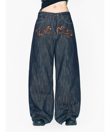 YEEL（ワイイーイーエル）の「LEOPARD APPLIQUE WIDE PANTS BLUE（デニムパンツ）」