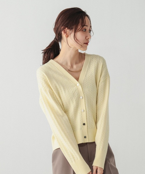 ebure ウールVネックカーディガン アイボリー ebure ウールVネックカーディガン アイボリー 天竺ウールVネックニット
