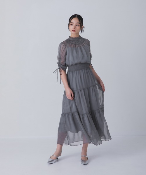 Rose of Sharon(ローズオブシャロン)の「ギャザーネックティアードドレス(ドレス・レディース・ライトカーキ/オールドローズ系/マスタード/カーキ/ブルーグレー・S/M/L)」の3枚目の写真