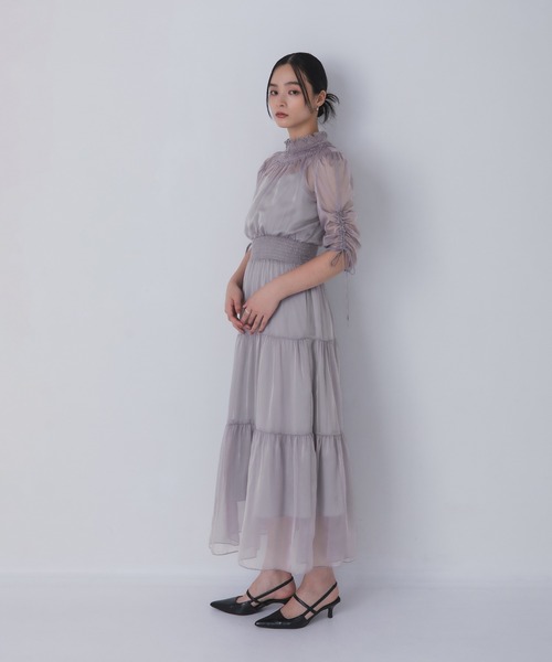 Rose of Sharon(ローズオブシャロン)の「ギャザーネックティアードドレス(ドレス・レディース・ライトカーキ/オールドローズ系/マスタード/カーキ/ブルーグレー・S/M/L)」の2枚目の写真