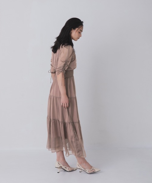 Rose of Sharon(ローズオブシャロン)の「ギャザーネックティアードドレス(ドレス・レディース・ライトカーキ/オールドローズ系/マスタード/カーキ/ブルーグレー・S/M/L)」の8枚目の写真