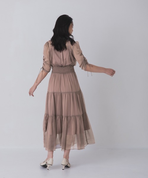 Rose of Sharon(ローズオブシャロン)の「ギャザーネックティアードドレス(ドレス・レディース・ライトカーキ/オールドローズ系/マスタード/カーキ/ブルーグレー・S/M/L)」の9枚目の写真
