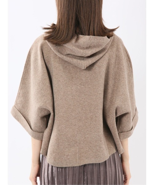 m.f.editorial(エムエフエディトリアル)の「【ストレッチ ウォッシャブル ニットアウター】ウォッシャブル ポンチョ風 フードコーディガン(カーディガン/ボレロ・レディース・ブラウン/オフホワイト/チャコールグレー・MEDIUM)」の22枚目の写真