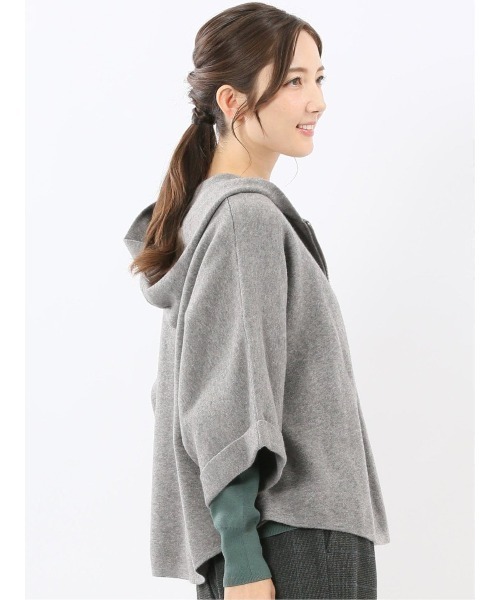m.f.editorial(エムエフエディトリアル)の「【ストレッチ ウォッシャブル ニットアウター】ウォッシャブル ポンチョ風 フードコーディガン(カーディガン/ボレロ・レディース・ブラウン/オフホワイト/チャコールグレー・MEDIUM)」の5枚目の写真