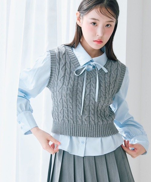 OLIVE des OLIVE（オリーブデオリーブ）の「シャツ＋ベストセット（シャツ/ブラウス・レディース・トップグレー/ネイビー/サックスブルー・FREE）」の2枚目の写真