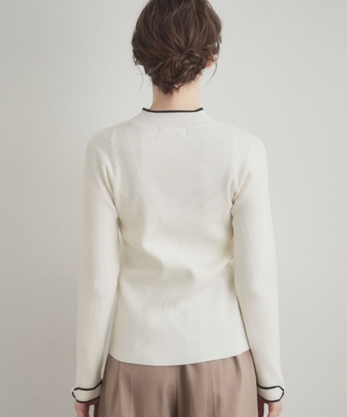 couture brooch（クチュールブローチ）の「【洗える・着映え】袖リボン リブニット（ニット/セーター・レディース・サックスブルー/オフホワイト/ネイビー/ナチュラル・38/36/42/40）」の9枚目の写真