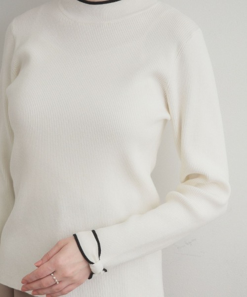 couture brooch（クチュールブローチ）の「【洗える・着映え】袖リボン リブニット（ニット/セーター・レディース・サックスブルー/オフホワイト/ネイビー/ナチュラル・38/36/42/40）」の7枚目の写真