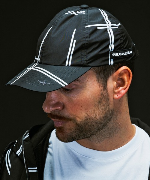 1PIU1UGUALE3  RELAX （ウノピゥウノウグァーレトレ リラックス）の「1PIU1UGUALE3 RELAX × +phenix(ウノピゥウノウグァーレトレ リラックス)キャップ WINDSTOPPER プロダクト by GORE-TEX LABS /ウィンドストッパー/ゴアテックス（キャップ・メンズ・ブラック×ホワイト/ブラック・ONE SIZE）」の2枚目の写真