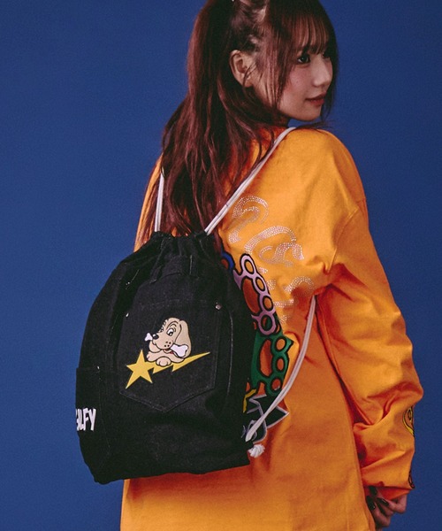 GALFY(ガルフィー)の「GALFY(ガルフィー)星のわんちゃんリメイクナップサック/手提げ付き/ポケットデザイン/ブラックデニム/カモフラ(バックパック/リュック・メンズ・カモフラージュ/ブラック系その他・FREE)」の1枚目の写真