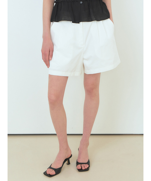 ETMON(エトモン)の「Cotton Pintuck Short Pants White(その他パンツ・レディース・その他・S/M)」の2枚目の写真