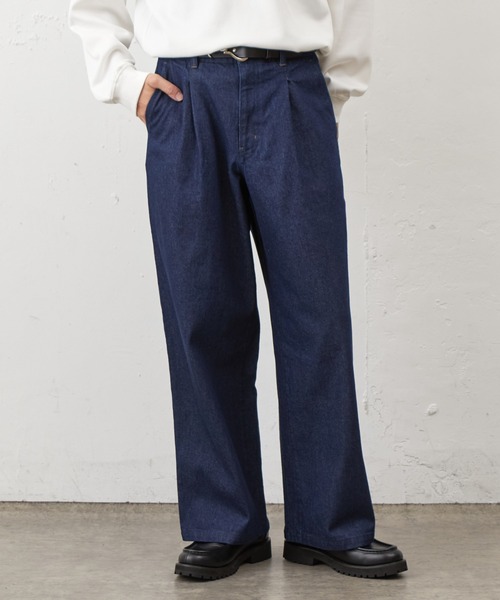 COLONY 2139(コロニートゥーワンスリーナイン)の「ナチュラルスラブデニム1タックワイドスラックス(デニムパンツ・メンズ・インディゴブルー/ブラック・MEDIUM/LARGE)」の2枚目の写真