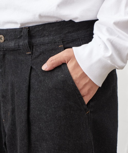 COLONY 2139(コロニートゥーワンスリーナイン)の「ナチュラルスラブデニム1タックワイドスラックス(デニムパンツ・メンズ・インディゴブルー/ブラック・MEDIUM/LARGE)」の7枚目の写真