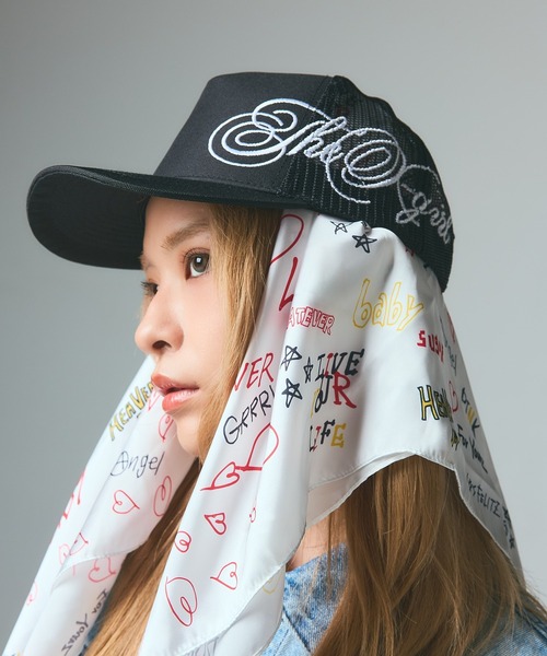 X-girl（エックスガール）の「SIDE SCRIPT LOGO TRUCKER CAP（キャップ・レディース・ブラック/ブラウン/カモフラージュ・ONE SIZE）」の2枚目の写真