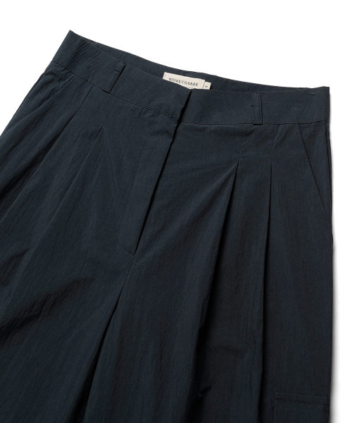 WITHOUT SUMMER（ウィズアウトサマ）の「ワークナイロンパンツ_ネイビー（その他パンツ・レディース・その他・SMALL/MEDIUM）」の3枚目の写真