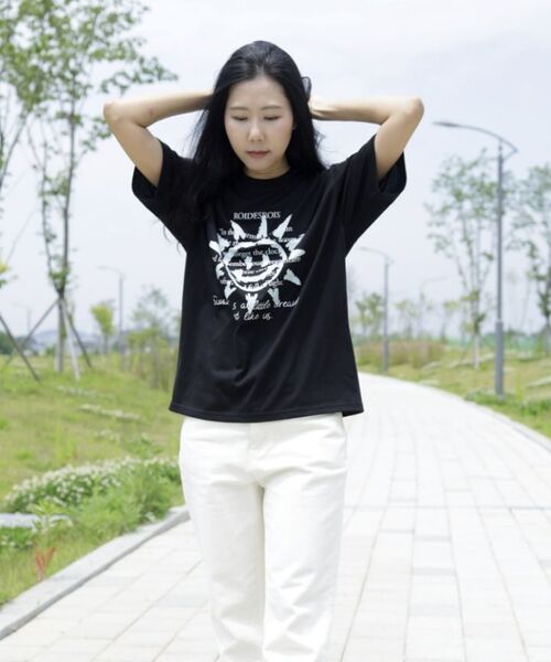 ROIDESROIS（ロワデロワ）の「スマイルサマーグラフィック半袖Tシャツ（ブラック）（Tシャツ/カットソー・レディース・その他・S/M/2XL/XL/L）」の8枚目の写真